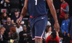 九游体育-快船队员获得连胜，全队状态火热