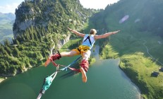 九游娱乐官方网站-星光之夜，涅槃重生，哈利伯顿的救赎之战