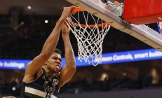 九游体育直播-FLY血洗HKA，Elk单局斩获MVP激烈交锋全球总决赛，技惊四座的简单介绍