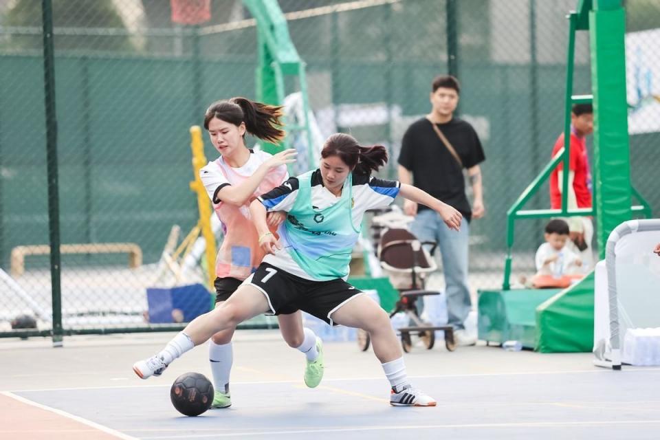 关于精彩纷呈！中国女足比赛震撼球迷和观众的信息