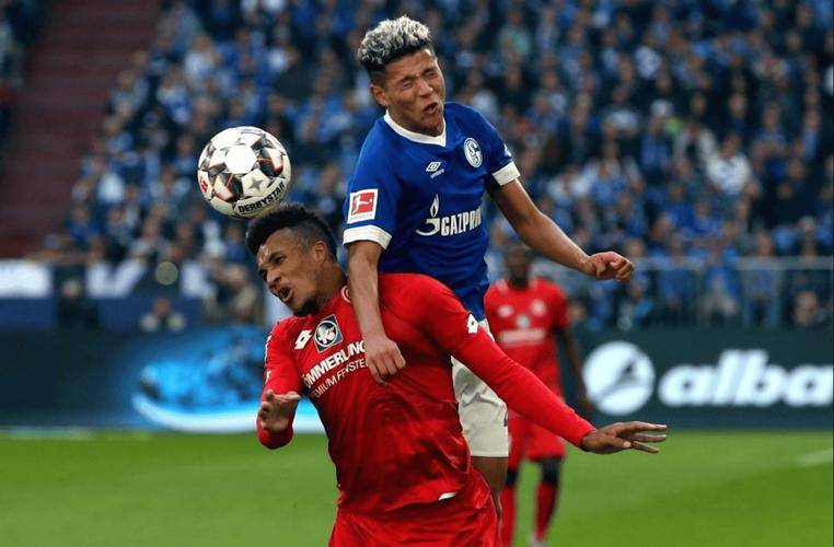 汉堡客场奋勇争取胜利，互相激励鼓舞