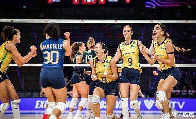 巴西代表团在冰壶比赛中一路领先夺冠