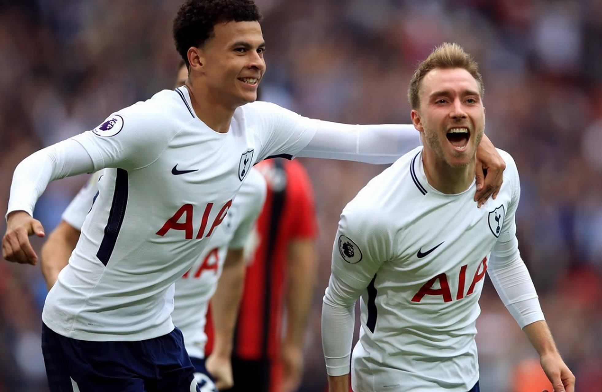 包含热刺争冠形势堪忧，球队需加强防守端表现的词条