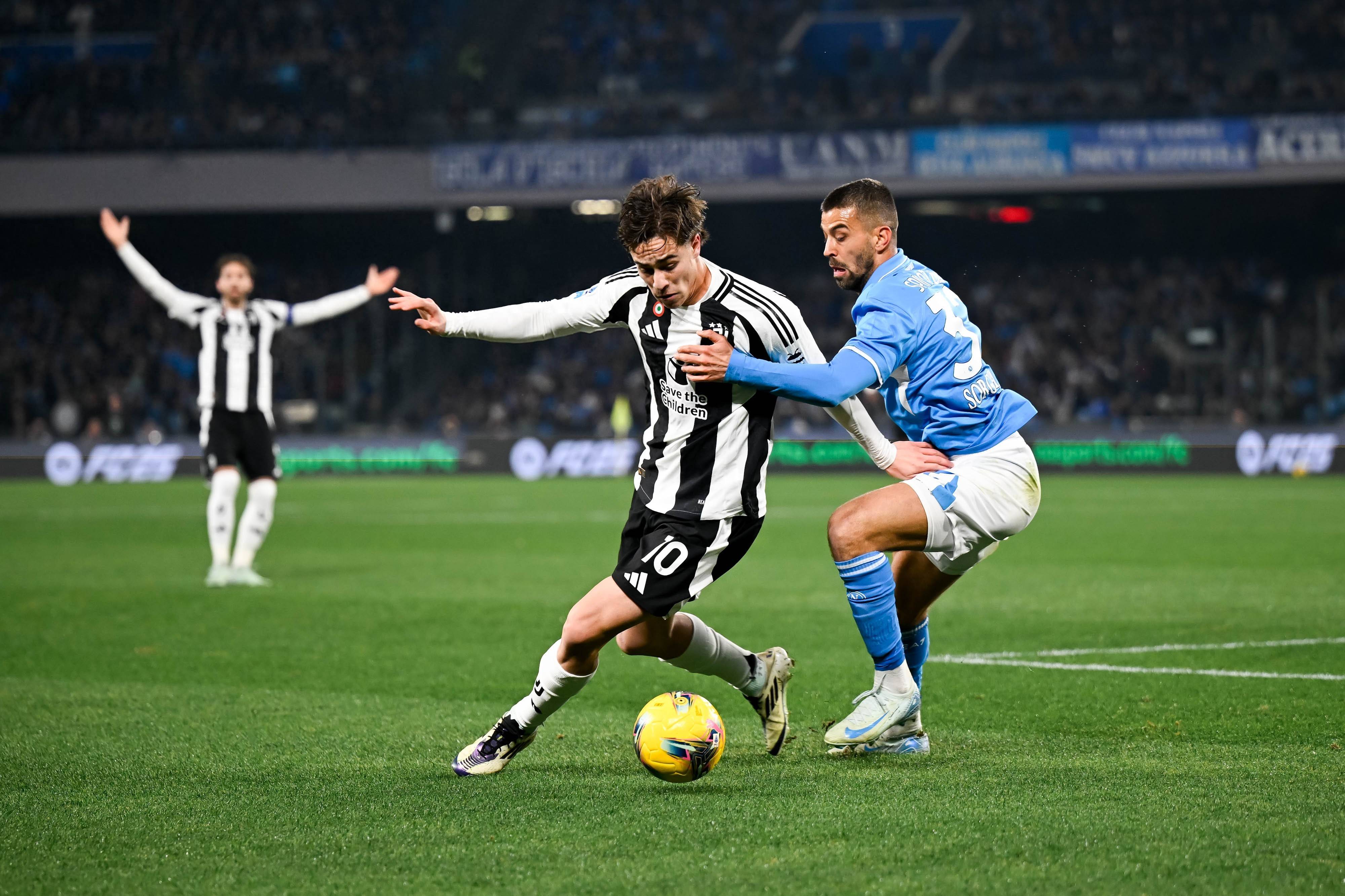 关于尤文图斯主教练神秘示意，球队面临战术调整的信息