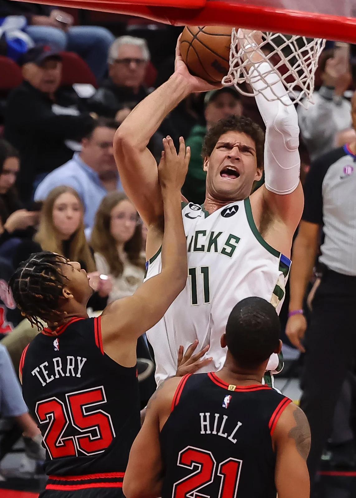 雄鹿球员洛佩兹成为球队内线重要力量