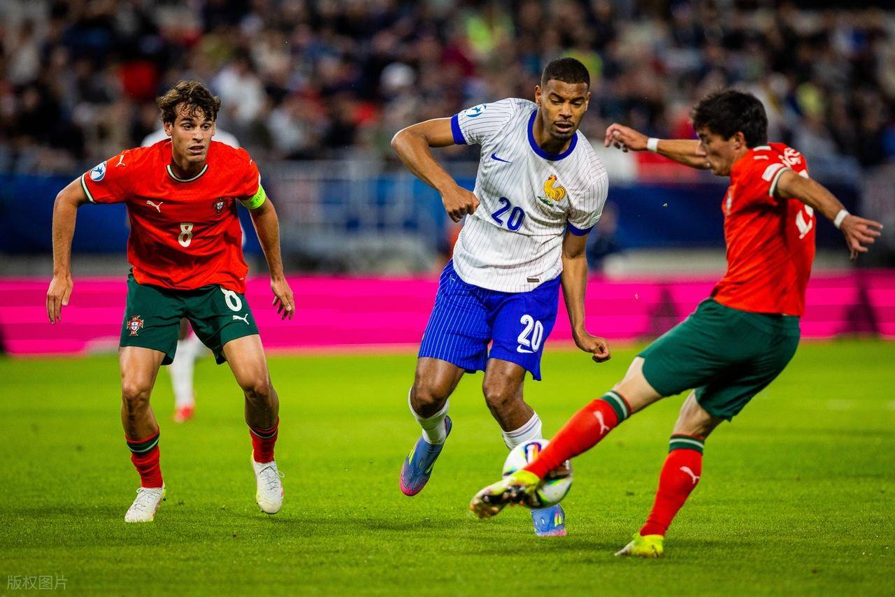 包含欧锦赛预选赛：波兰队险胜对手晋级形势大好的词条