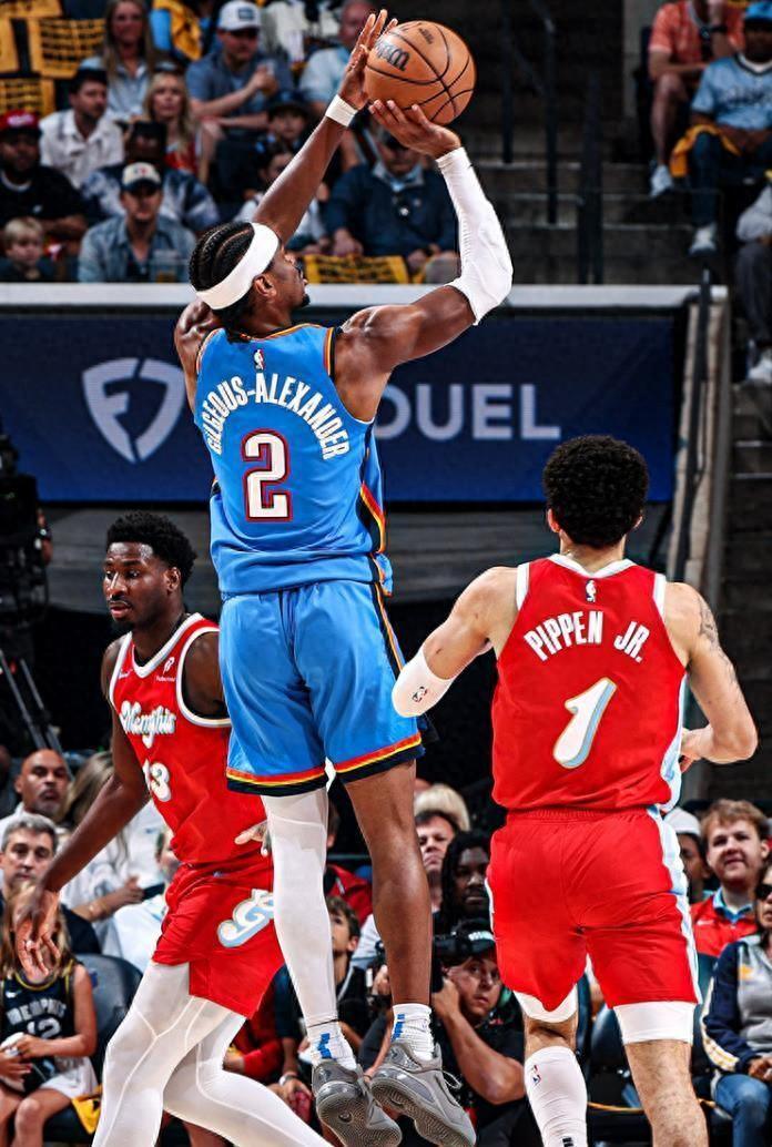 快船队绝杀灰熊队，晋级半决赛