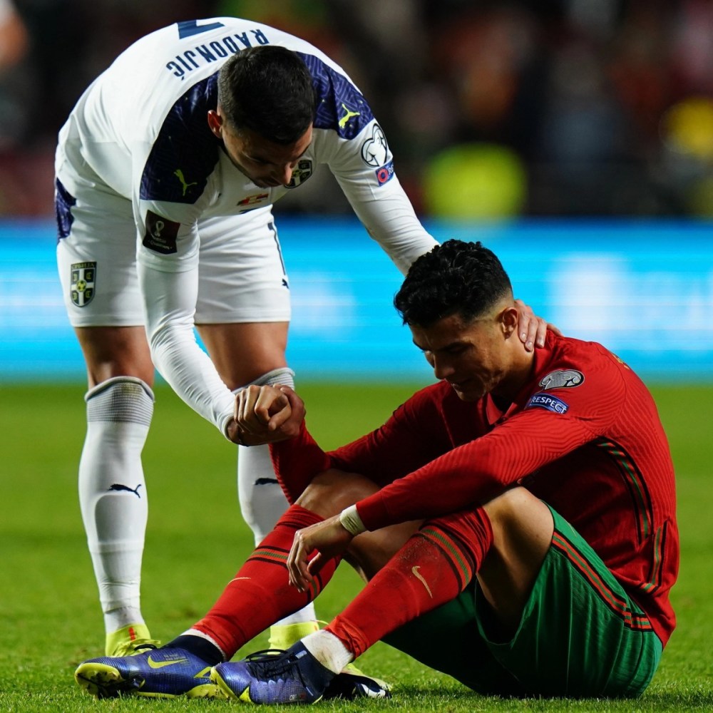 包含奥地利队轻取葡萄牙队，奥恰洛夫刷新纪录的词条